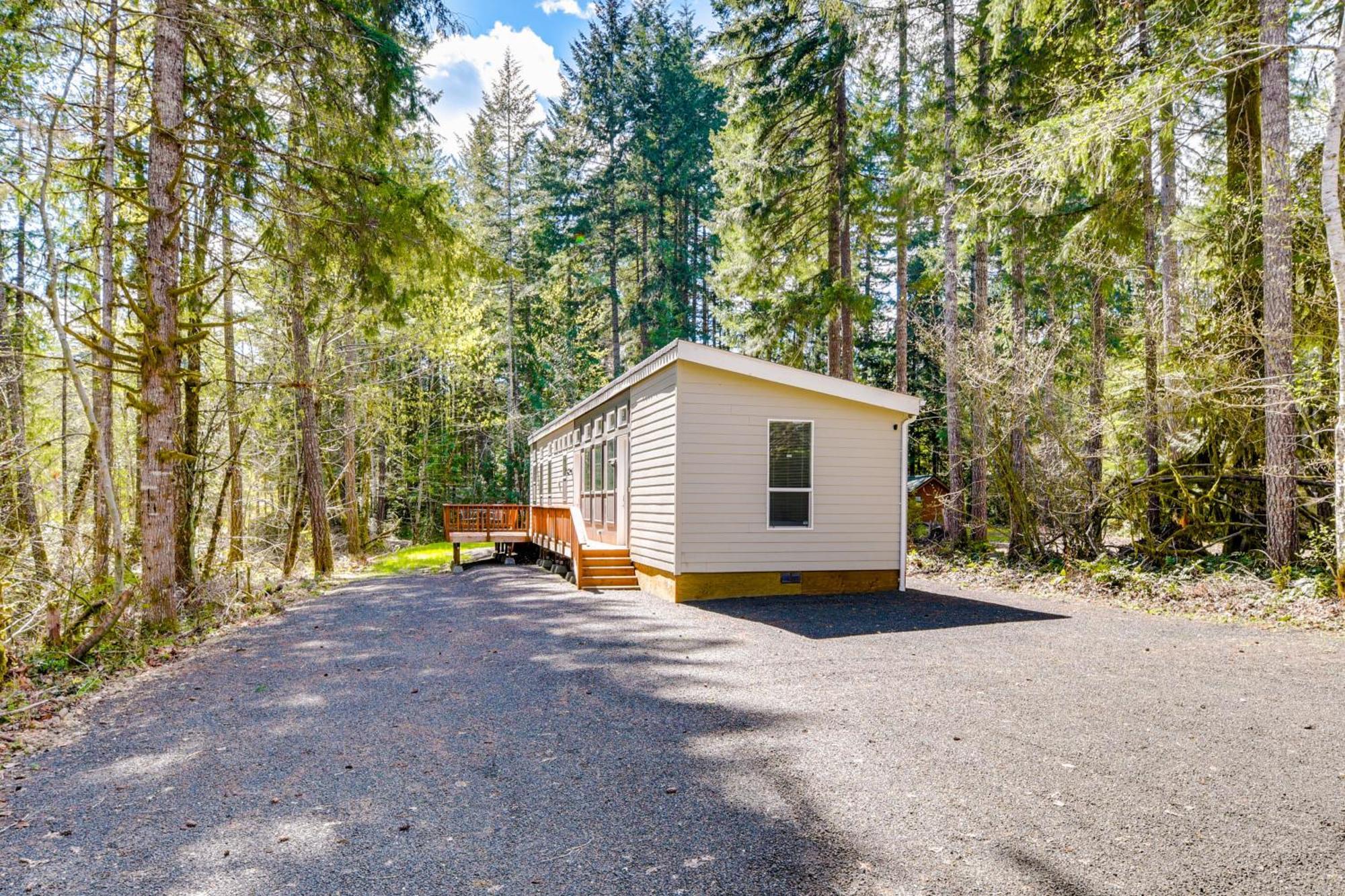 Hoodsport Vacation Rental With Private Lake Access! Exterior photo